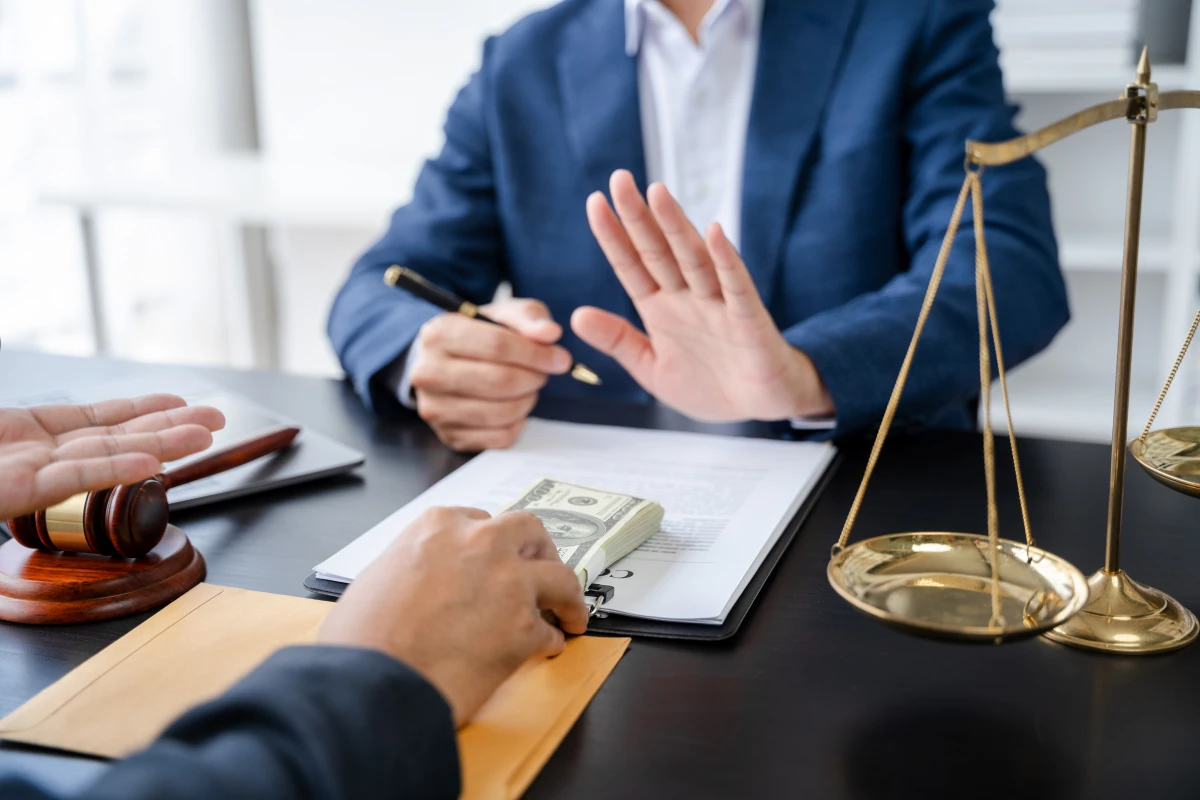 La fraude à la consommation : comprendre et se protéger contre les pratiques déloyales